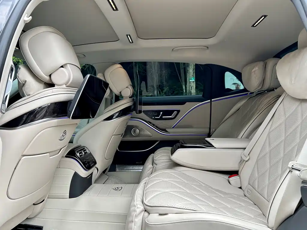Mercedes-Benz S-Class 2025 — фото 10