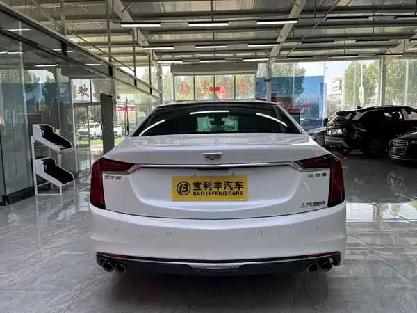 Cadillac CT6 2021