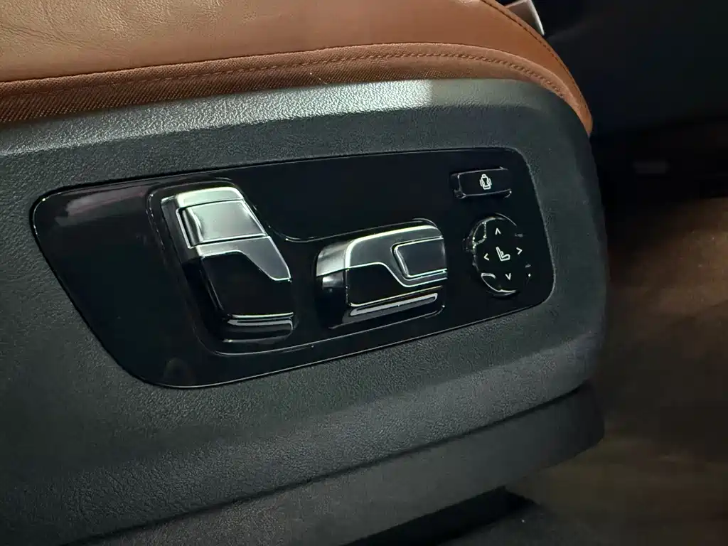 BMW X7 2023 — фото 23