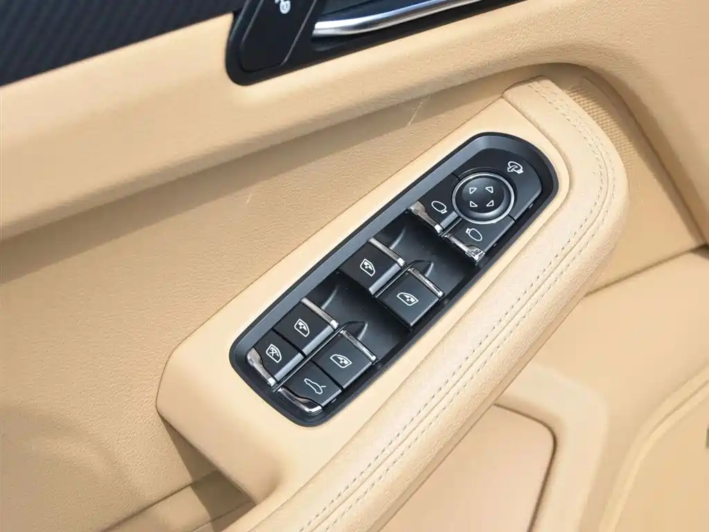 Porsche Macan 2014 — фото 13