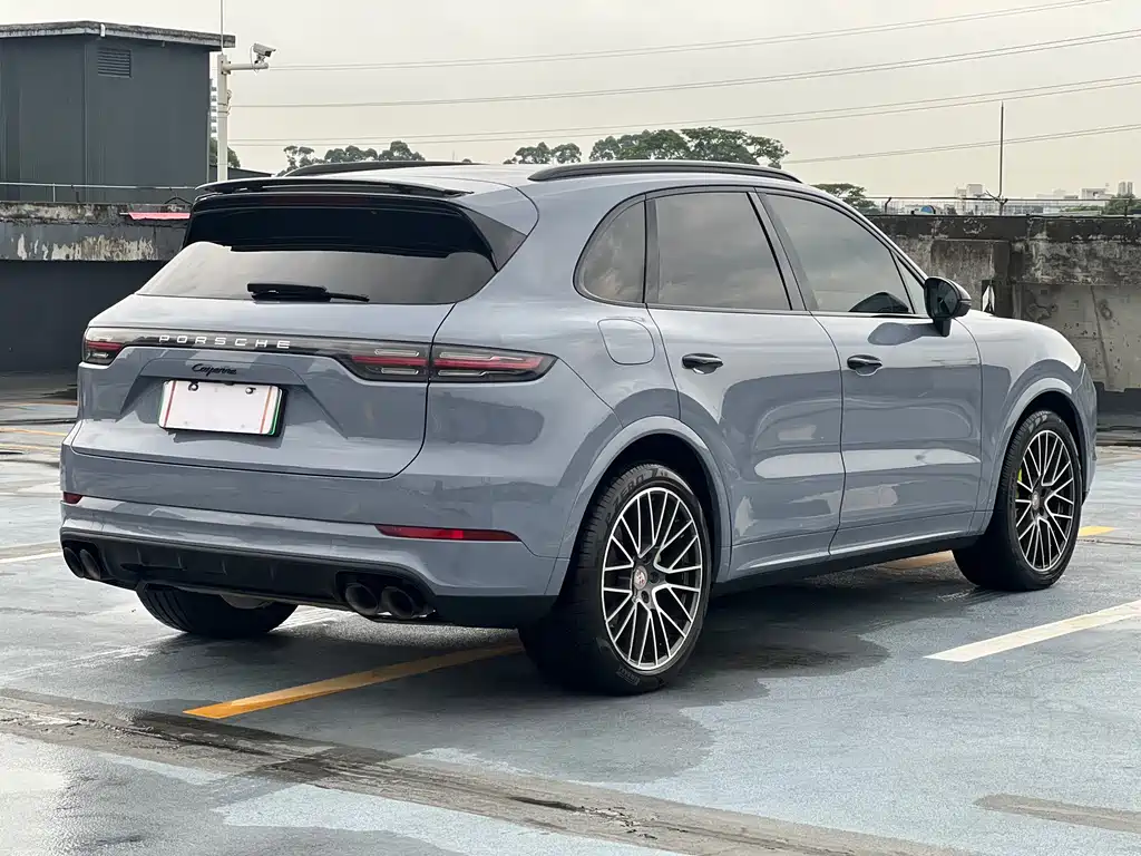 Porsche Cayenne Hybrid 2019 — фото 3
