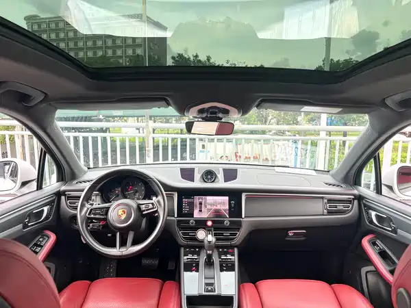 Porsche Macan 2023