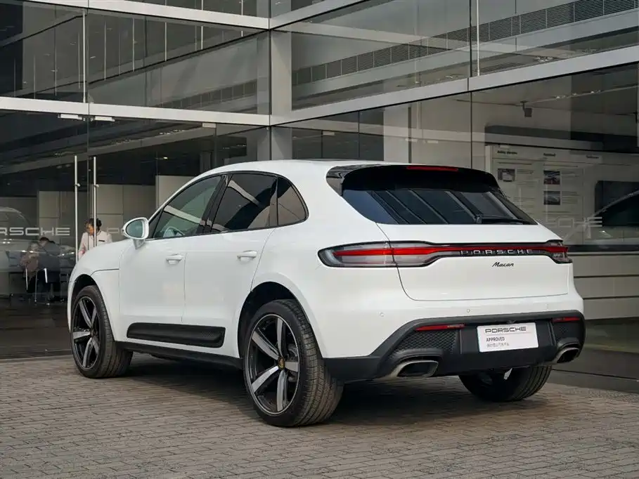 Porsche Macan 2025 — фото 3