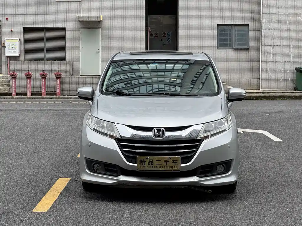 Honda Odyssey 2016 — фото 2