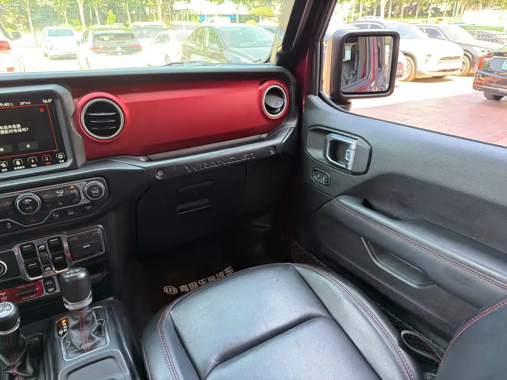 Jeep Wrangler 2024 — фото 10