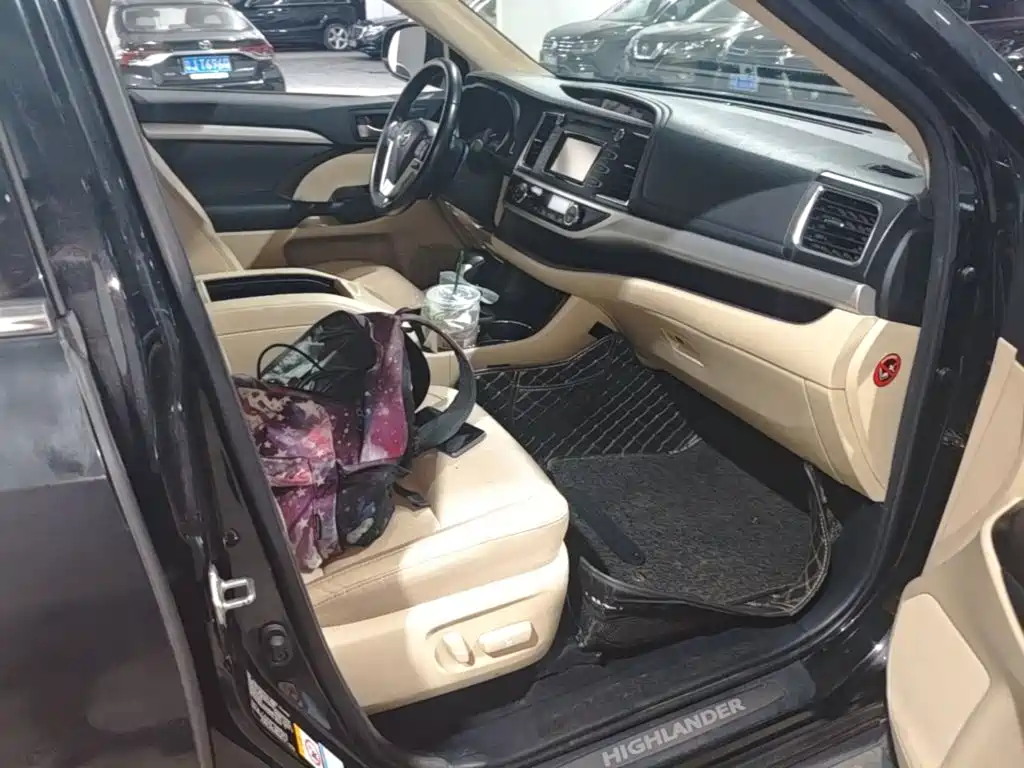 Toyota Highlander 2018 — фото 25