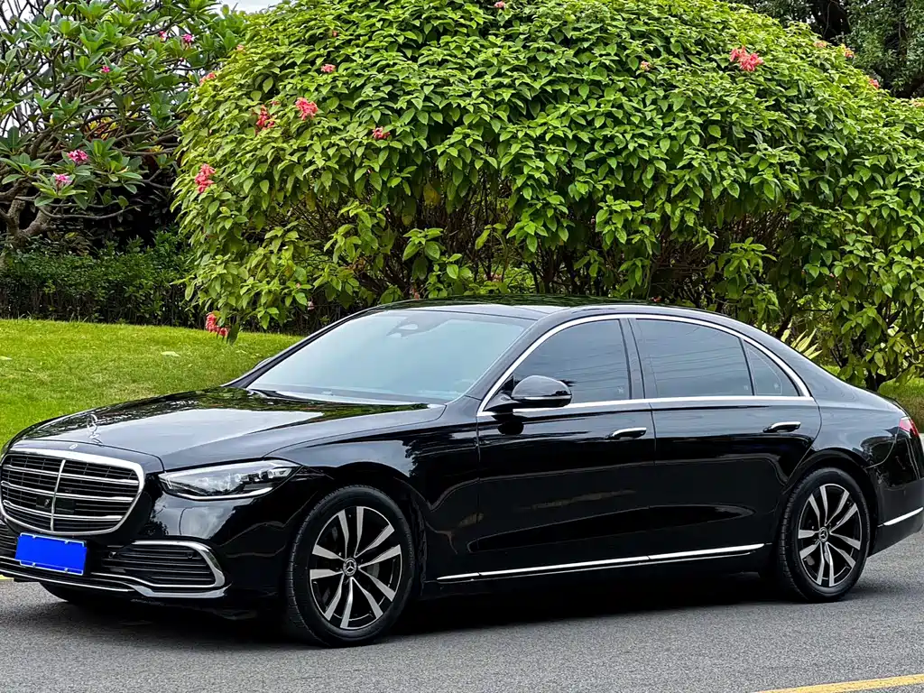 Mercedes-Benz S-Class 2024 — фото 1