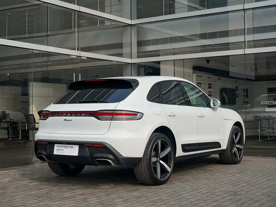 Porsche Macan 2025 — фото 7