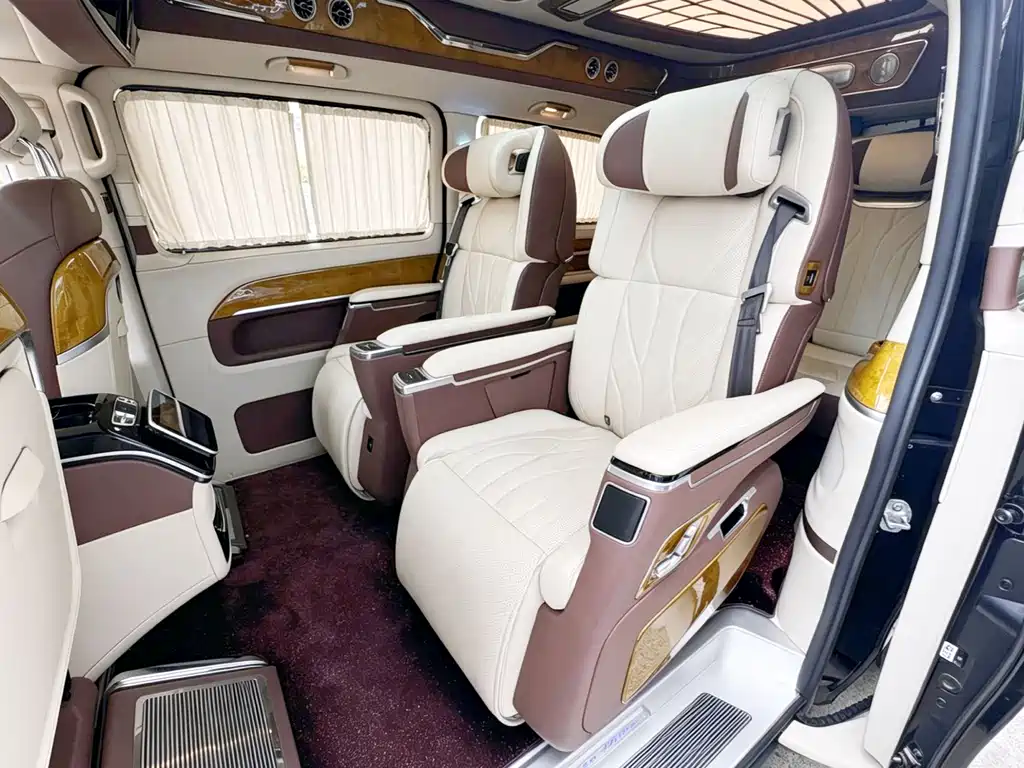 Mercedes-Benz V-Class 2022 — фото 5