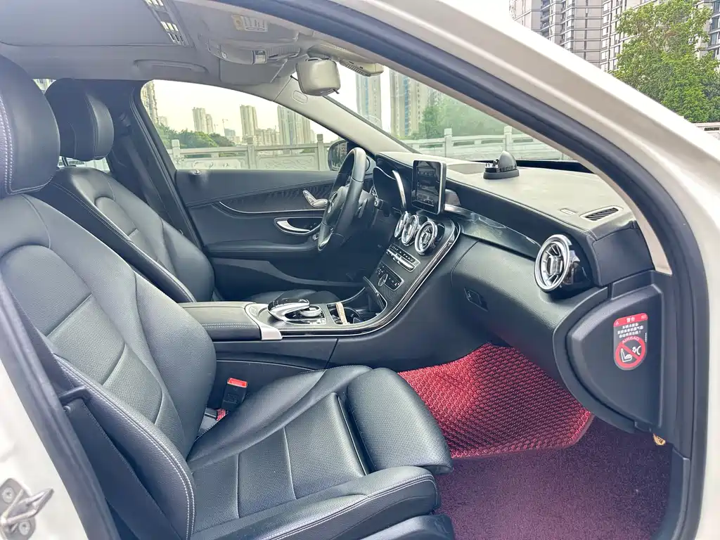 Mercedes-Benz C-Class 2017 — фото 12