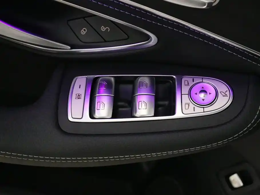 Mercedes-Benz C-Class 2020 — фото 12