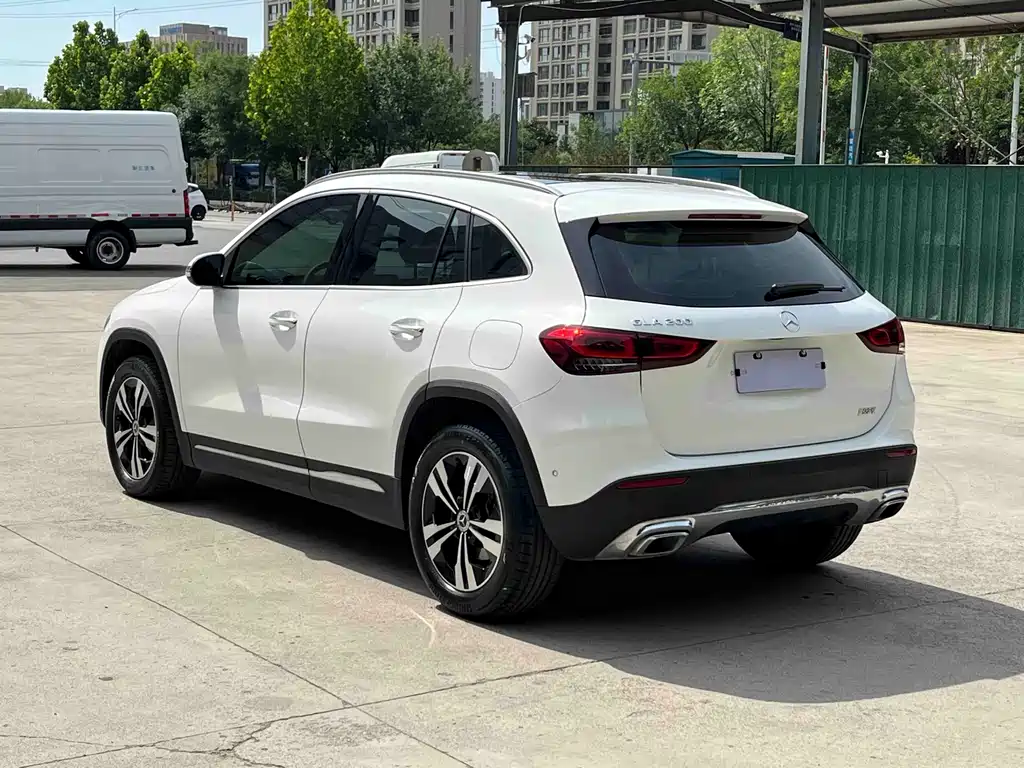 Mercedes-Benz GLA 2021 — фото 4