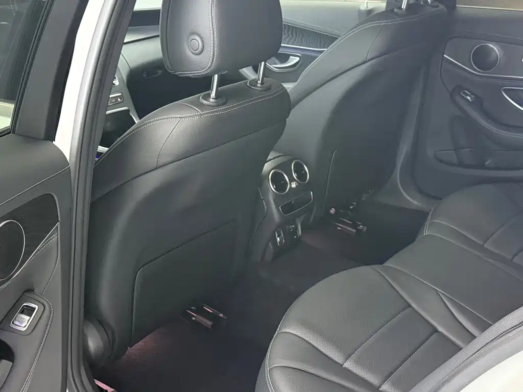Mercedes-Benz C-Class 2020