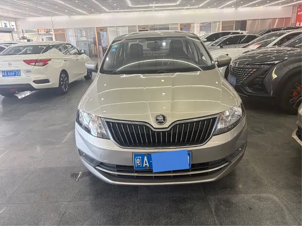 Skoda Rapid 2018 — фото 3