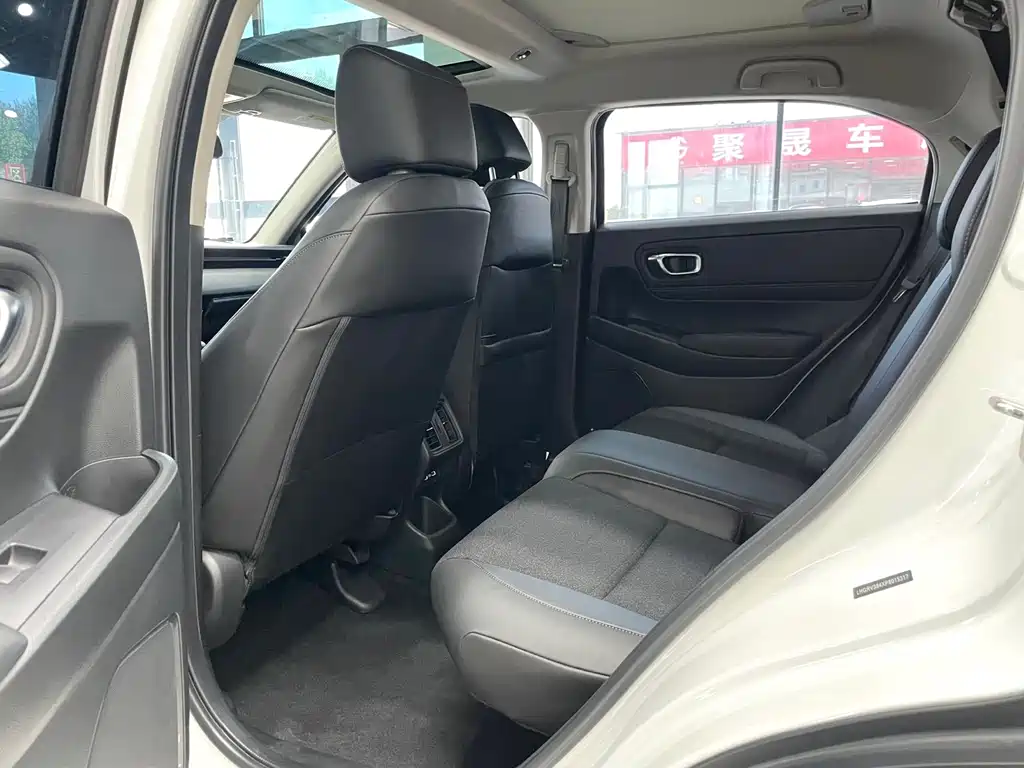 Honda Vezel 2023 — фото 10