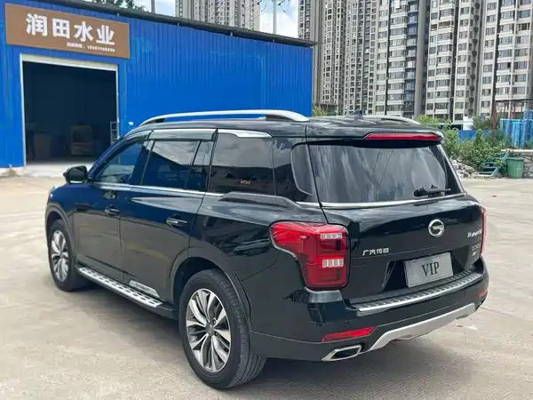 GAC Trumpchi GS8 2017