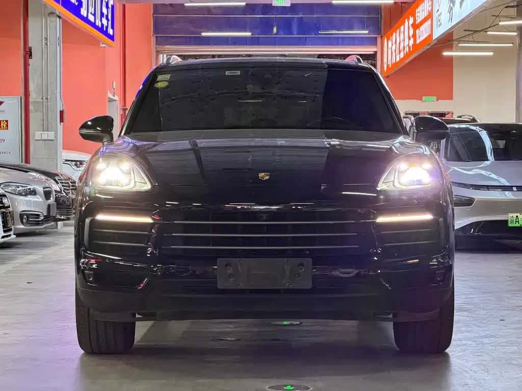 Porsche Cayenne 2018 — фото 2