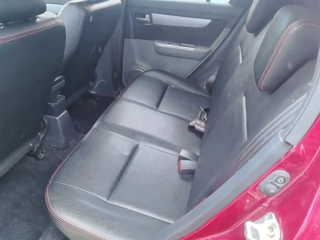 Suzuki Swift 2015 — фото 17