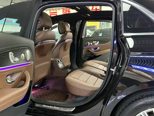 Mercedes-Benz E-Class 2023