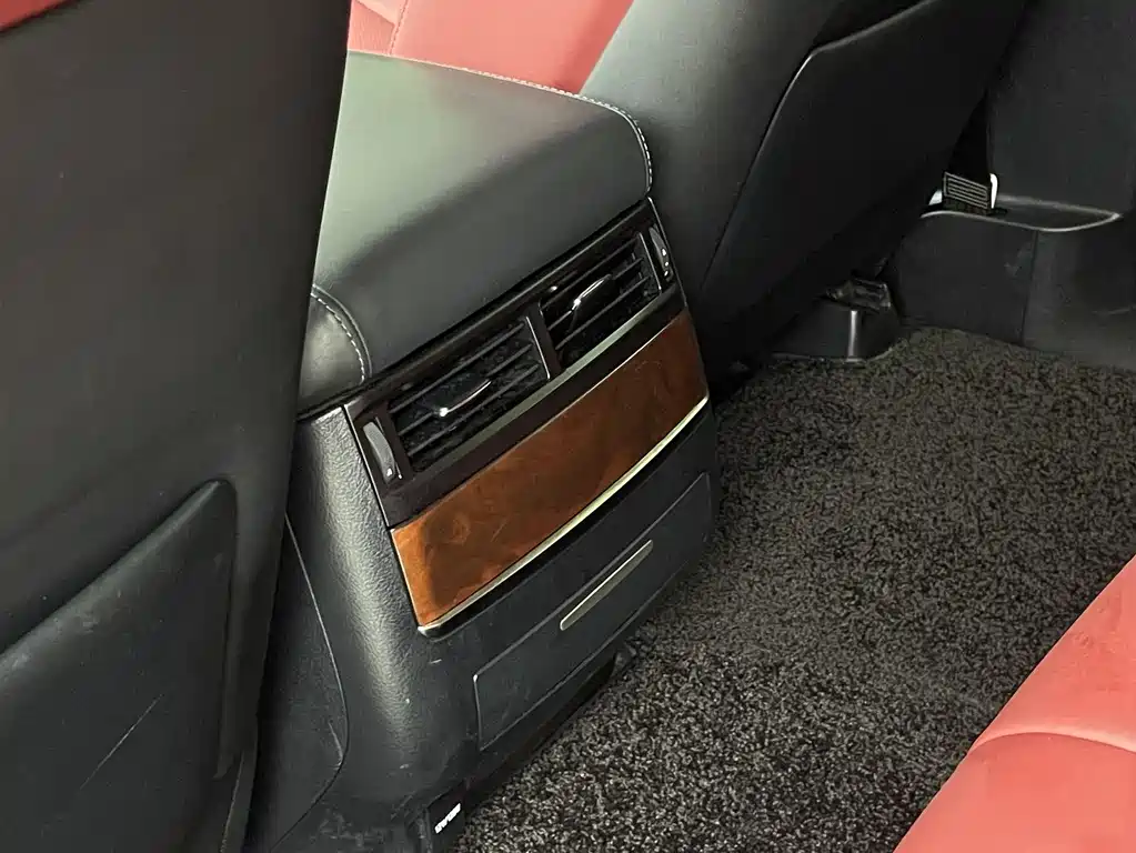 Lexus LX 2017 — фото 11