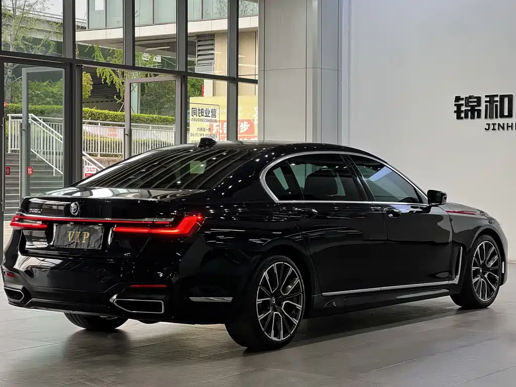 BMW 7 Series 2020 — фото 9