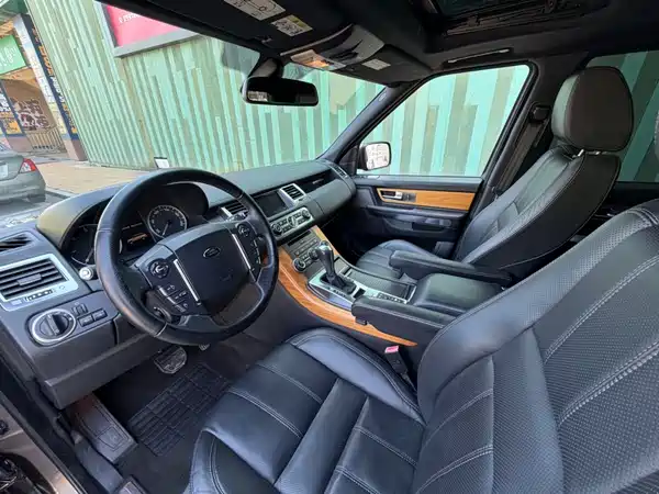 Land Rover Range Rover Sport 2012