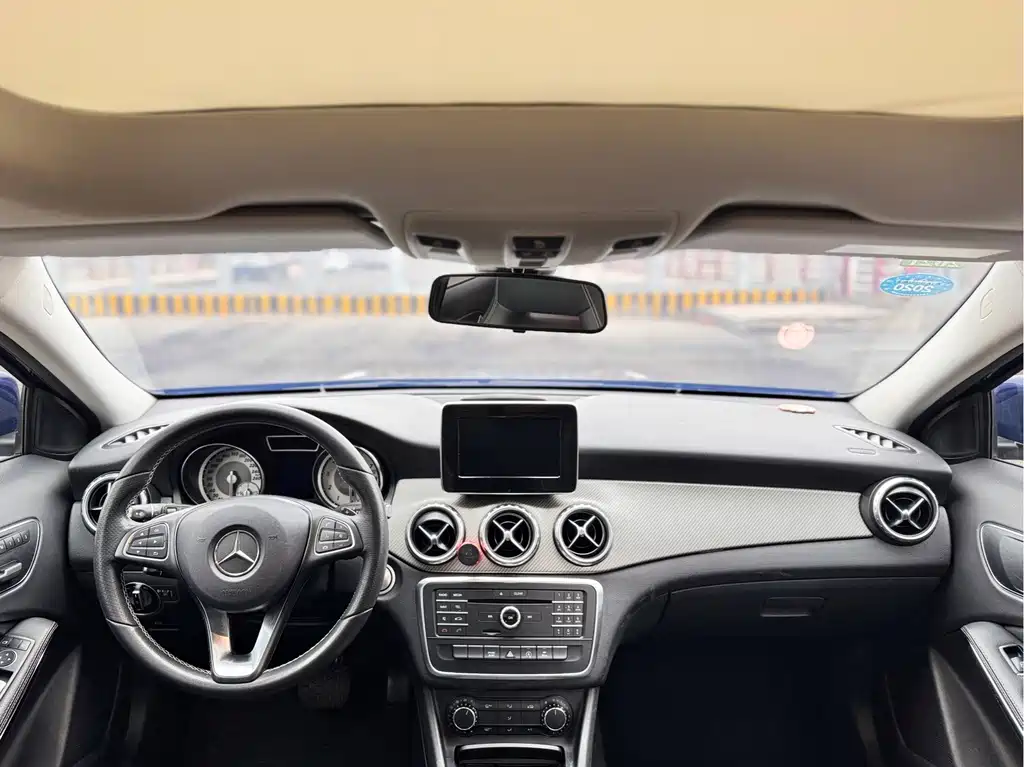 Mercedes-Benz GLA 2017 — фото 14