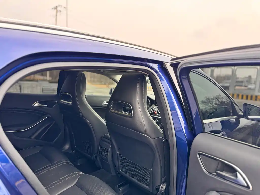 Mercedes-Benz GLA 2017 — фото 15