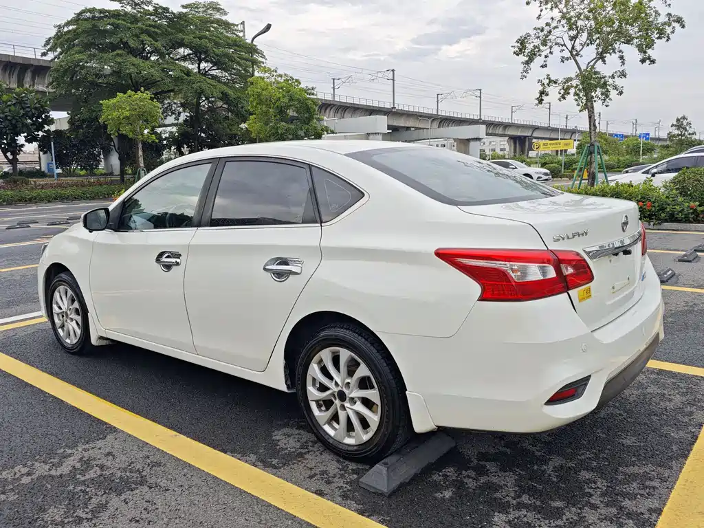Nissan Sylphy 2017 — фото 20