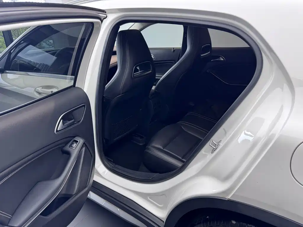 Mercedes-Benz GLA 2017 — фото 7