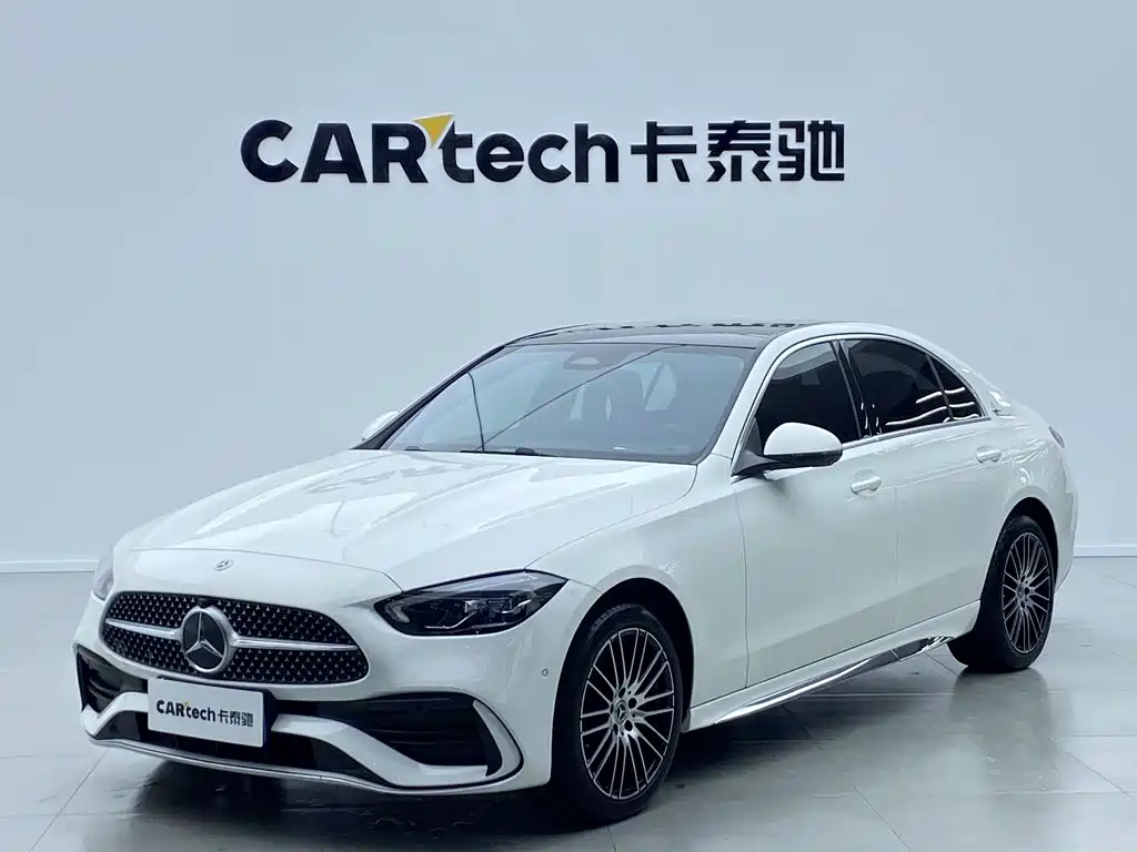 Mercedes-Benz C-Class 2025 — фото 1