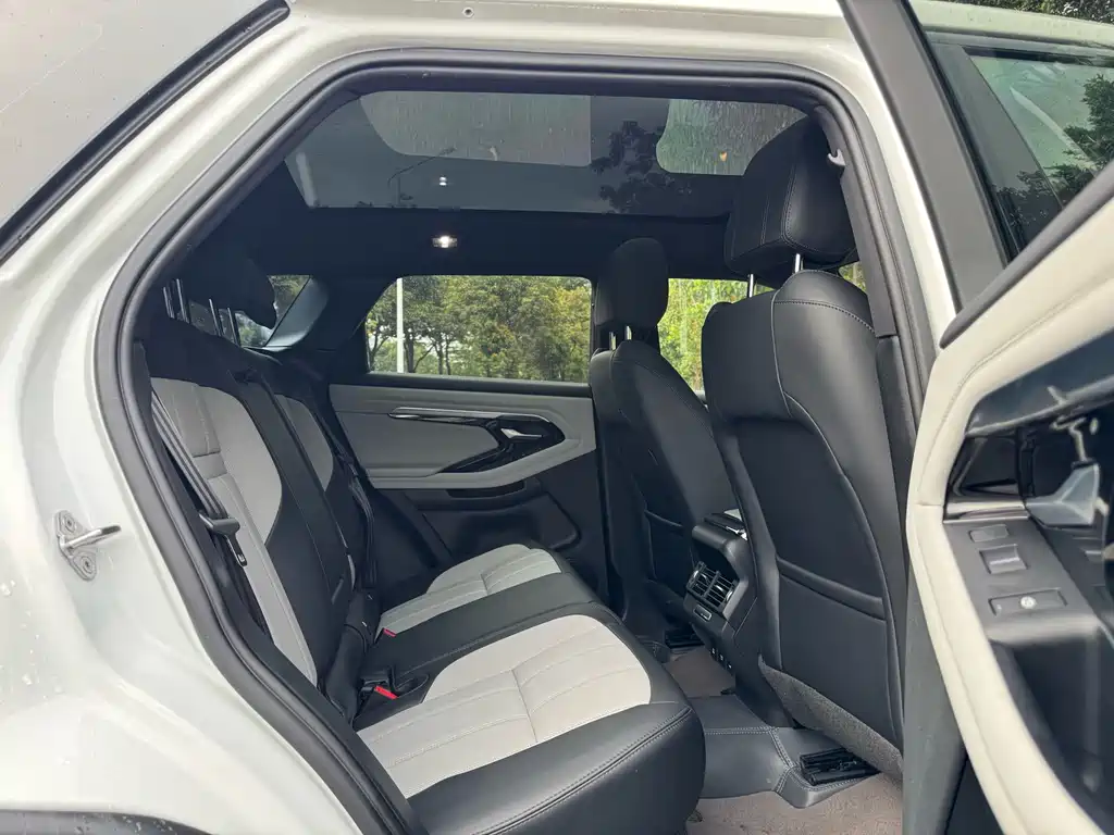 Land Rover Evoque 2020 — фото 16