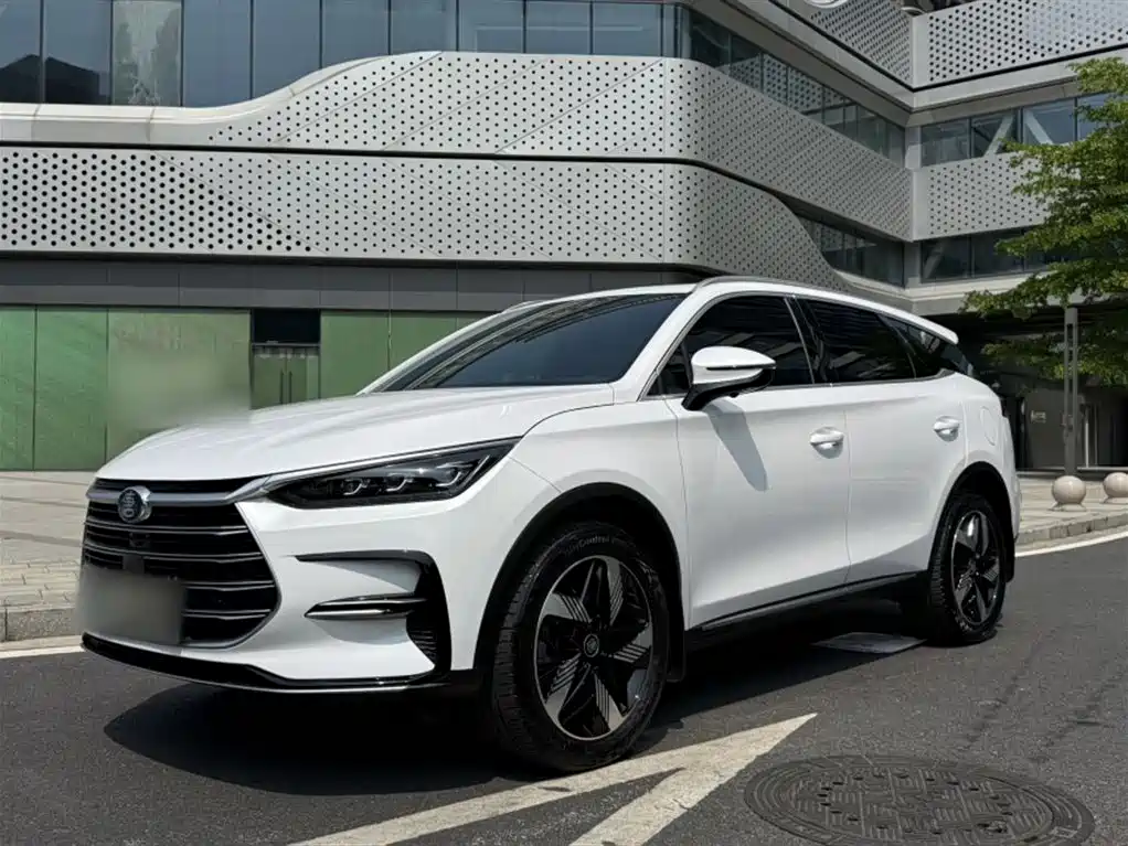 BYD Tang New Energy 2024 — фото 1