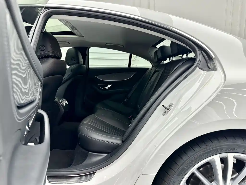Mercedes-Benz CLS 2020 — фото 7