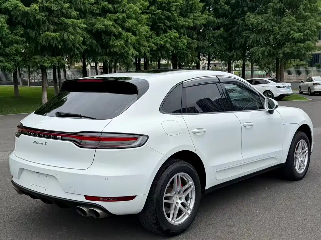 Porsche Macan 2020
