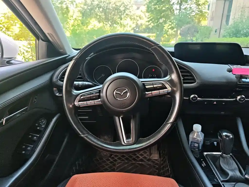 Mazda 3 Axela 2022