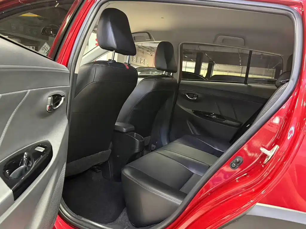 Toyota Yaris L 2022