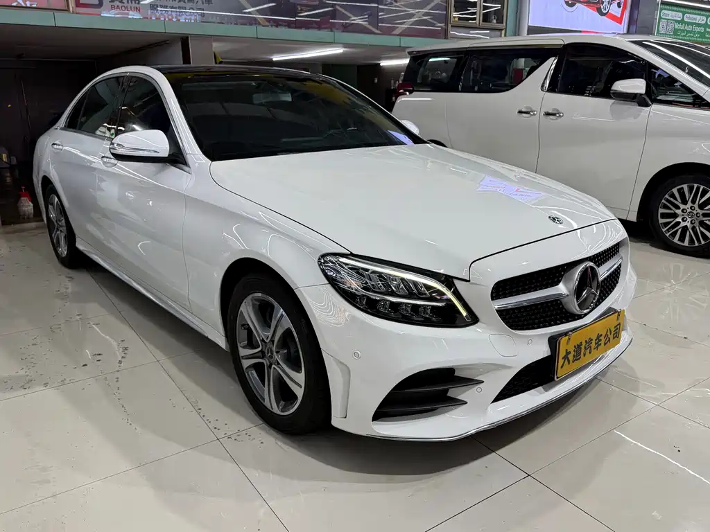 Mercedes-Benz C-Class 2020 — фото 3