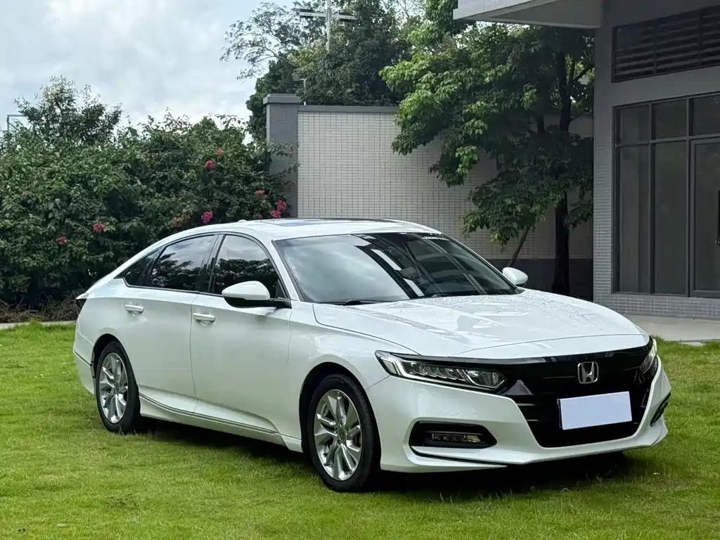 Honda Accord 2018 — фото 3