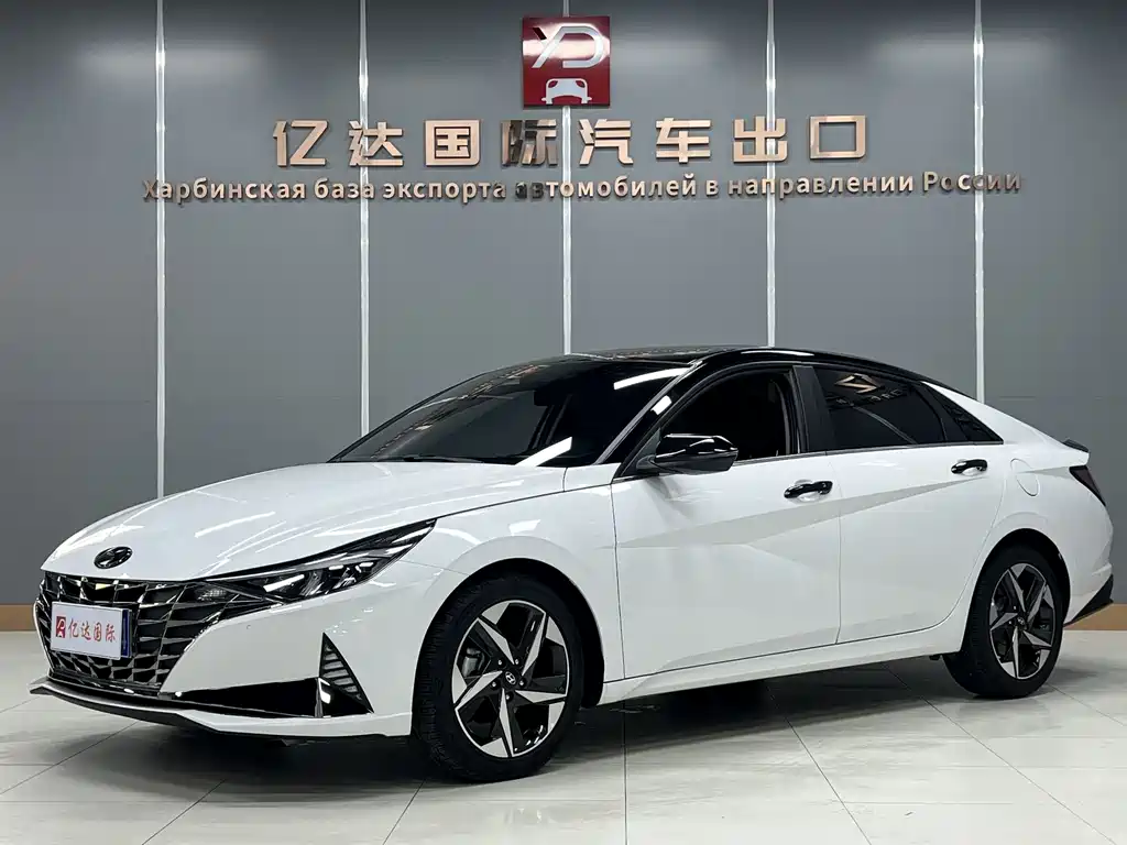 Hyundai Elantra 2023