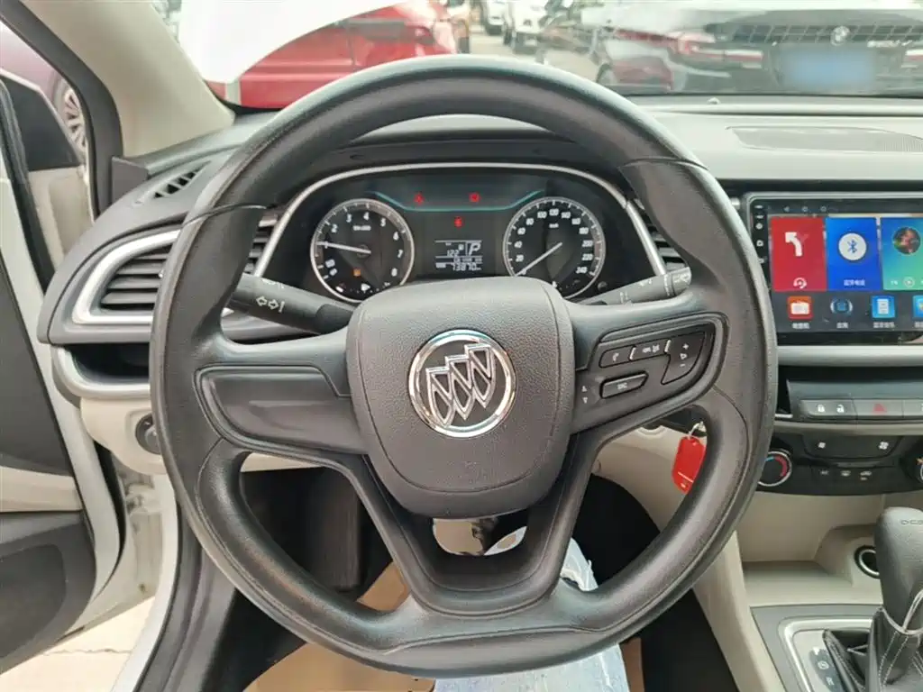 Buick Excelle 2018 — фото 11