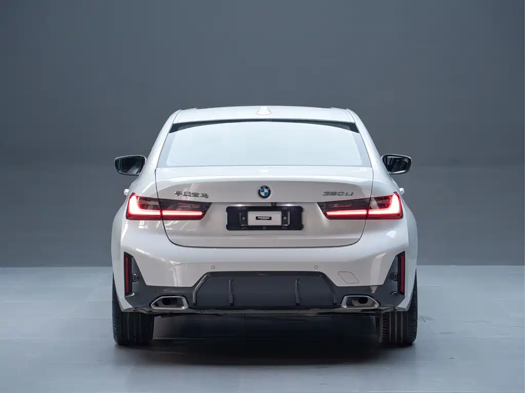 BMW 3 Series 2023 — фото 10
