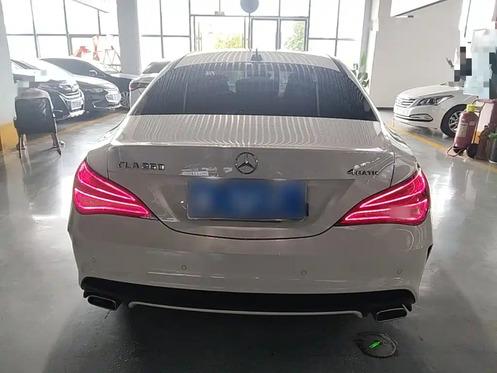 Mercedes-Benz CLA 2015
