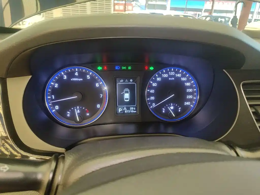 Hyundai Mistra 2015 — фото 12