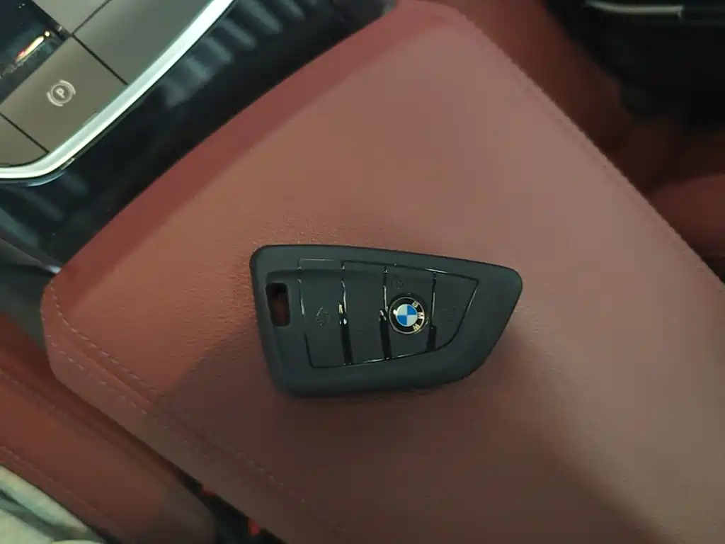 BMW i3 2024 — фото 9