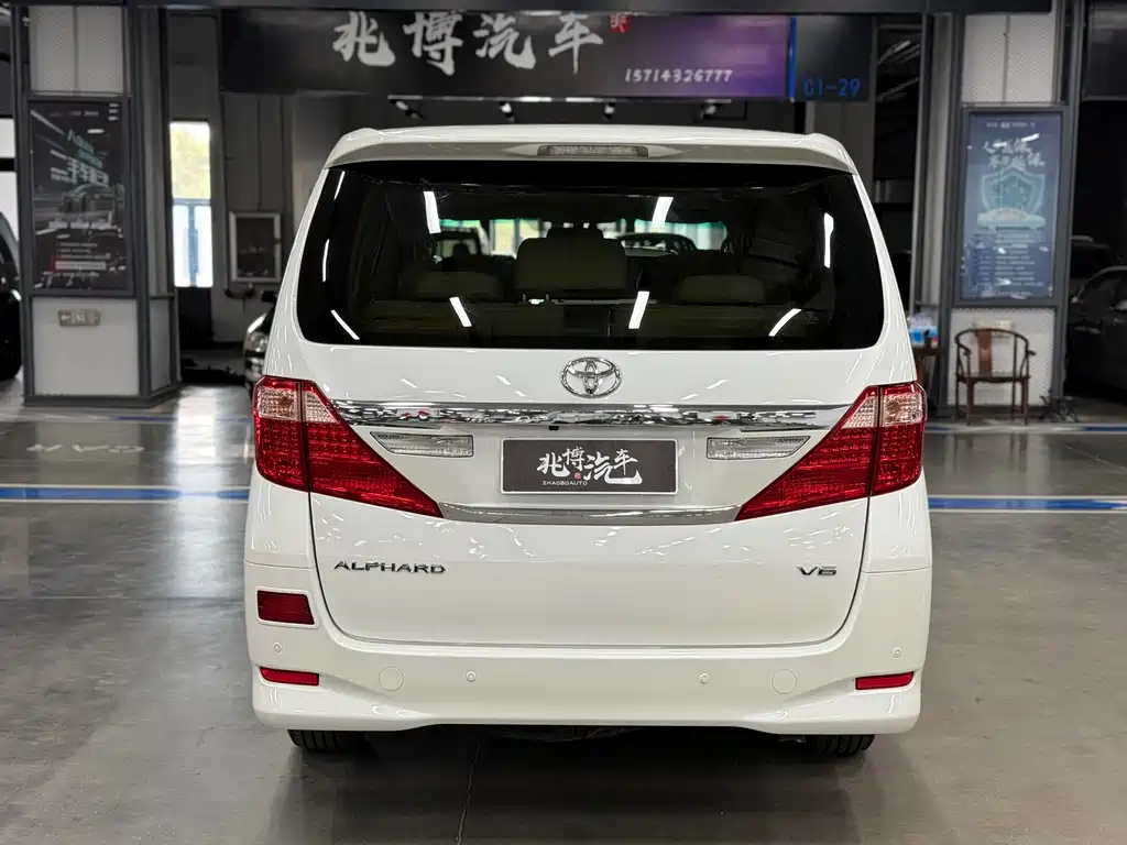 Toyota Alphard 2012 — фото 4