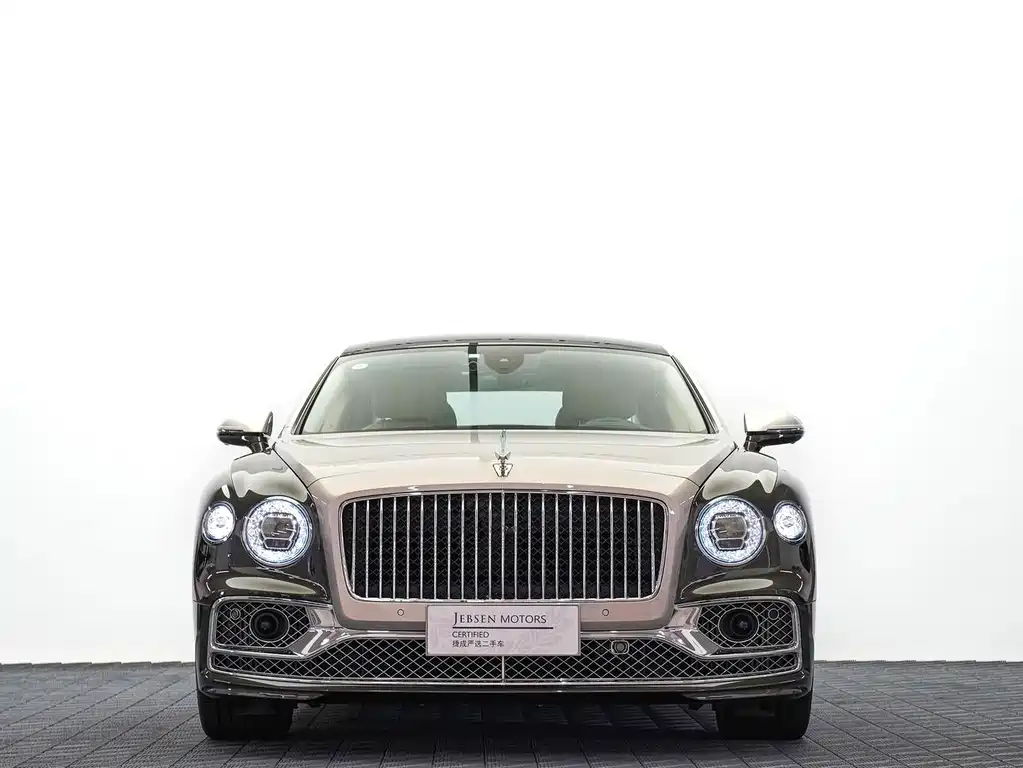 Bentley Flying Spur 2024 — фото 2