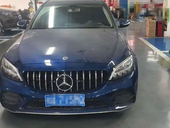 Mercedes-Benz C-Class 2020