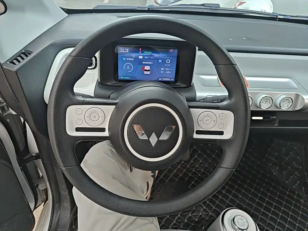 Wuling Air ev Clear Sky 2024 — фото 11
