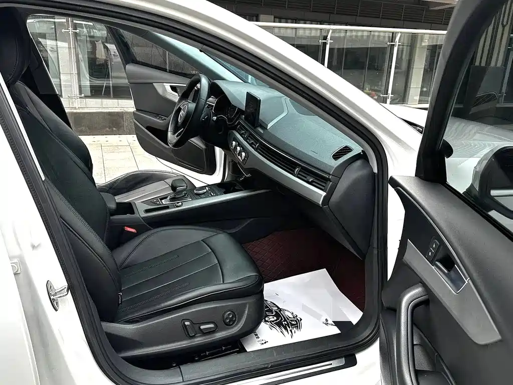 Audi A4L 2018